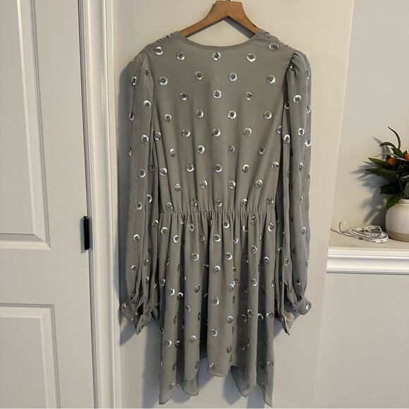 NWT REVOLVE Lovers + Friends Gray Sparkle Polka Dot Mini Dress Large - Picture 9 of 13